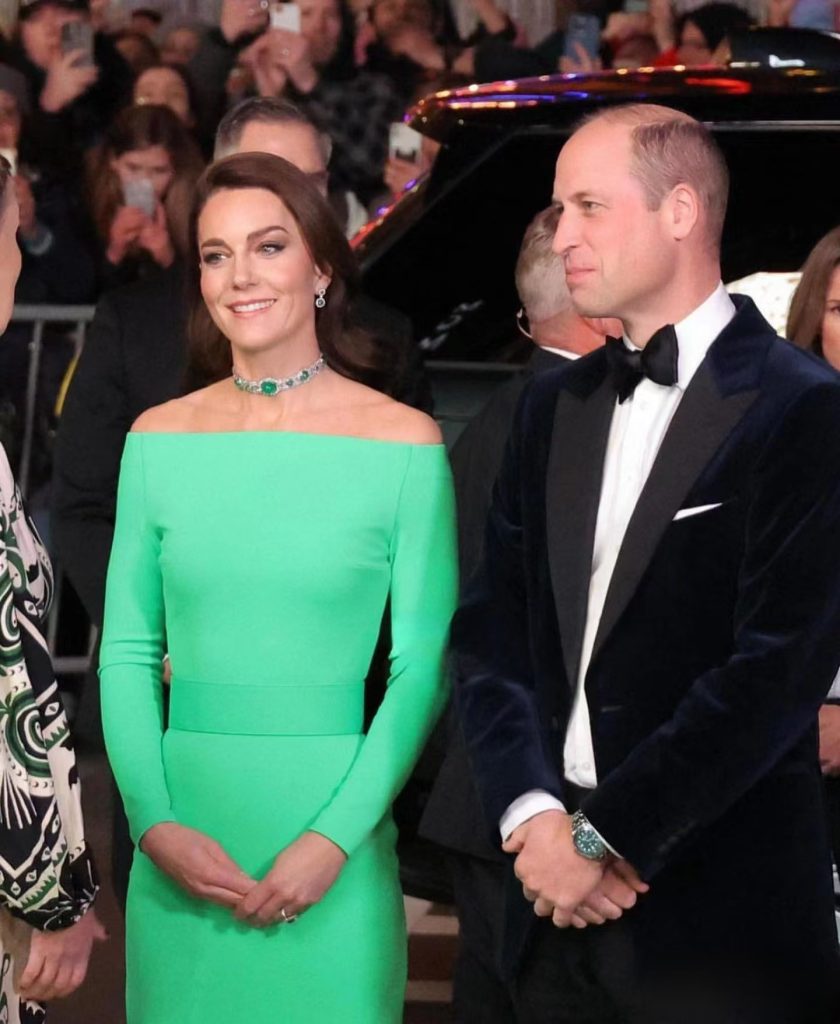 Kate Middleton’s minimalistic look emphasizes the emerald choker.